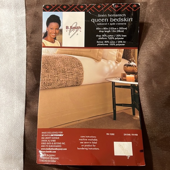 B. Smith Other - NEW Classic Q Bedskirt (60”x80”)+ 2 Pillow Shams (26”x20”) | Brown, Red, White |